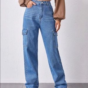 BRAND NEW SHEIN HIGH-WAISTED STRAIGHT JEANS